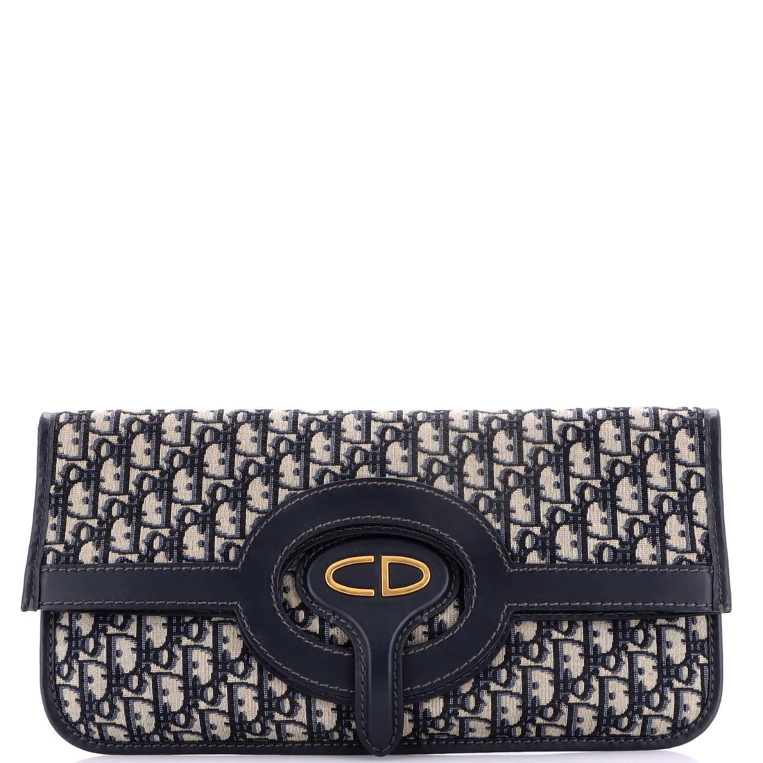 Christian Dior Fold Over Clutch: Some pieces simply exist; the Christian Dior Fold Over Clutch has that rare ability to feel timeless and entirely current at once. It is the sort of piece that does the talking so you do not have to.