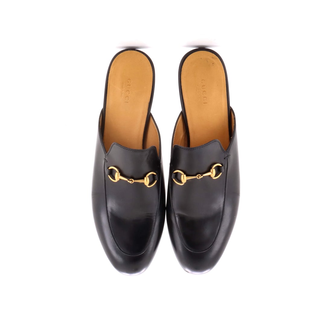 Gucci Women's Princetown Mules Leather: Lot 410 is a smart buy-now-keep-forever kind of piece. Offered here as Gucci Gucci Women's Princetown Mules Leather, finished in Black. Equal parts practical and polished - the sweet spot.