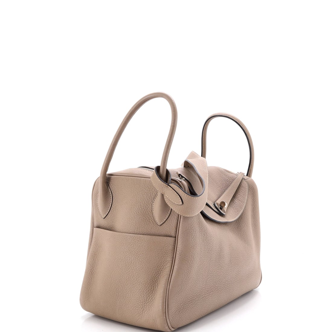 Hermes Lindy Bag Clemence 34: Lot 466 is a nod to Hermes's enduring design language. Offered here as Hermes Hermes Lindy Bag Clemence 34, finished in Gray; approx. 13.5 W x 9.0 H; 6.0 D. Think of it as Hermes in one perfectly styl