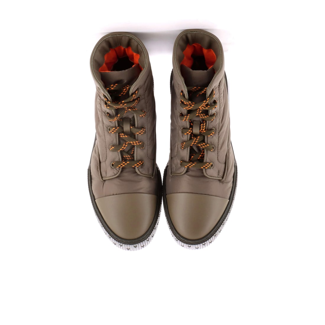 Hermes Women's Fresh Ankle Boots Parachute Fabric: Lot 497 belongs on your arm for dinner, then straight to the afters. Offered here as Hermes Hermes Women's Fresh Ankle Boots Parachute Fabric, finished in Green. It has that instant 'add to cart' effe