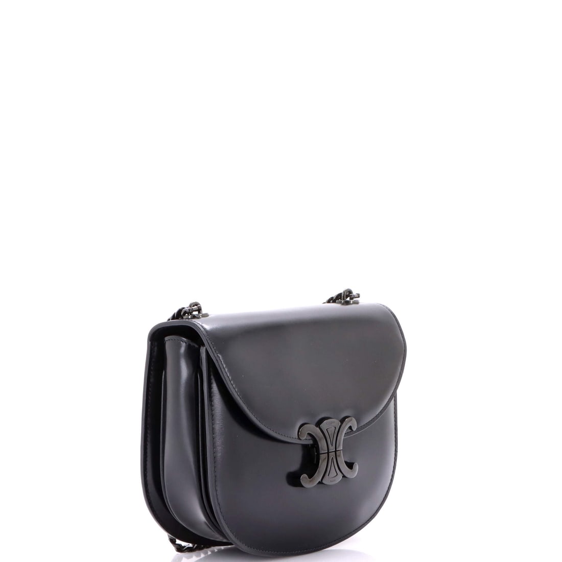 Celine Triomphe Besace Clea Chain Flap Bag Leather: A gentle authority, expressed through line and color. The Triomphe Besace Clea Chain Flap Bag in this particular shade of Black carries an almost meditative elegance. Presented in leather construction