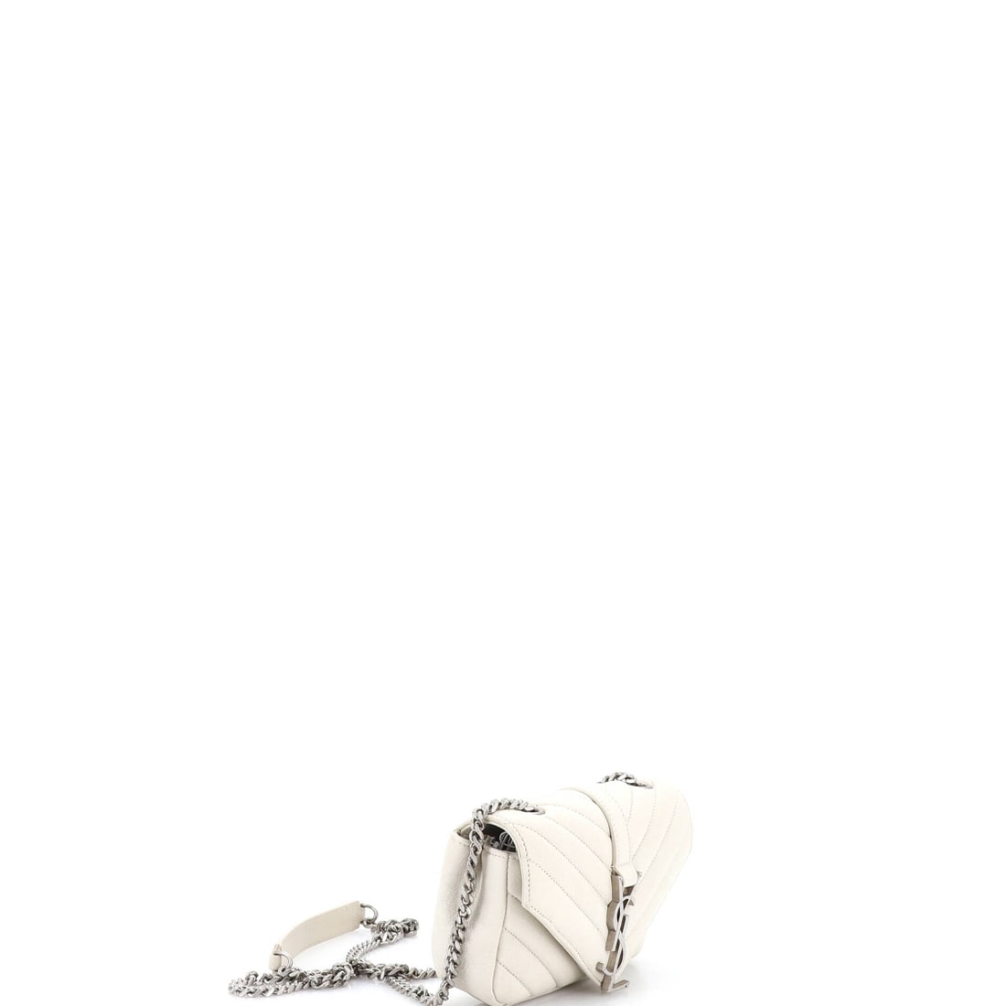 Saint Laurent Classic Monogram Crossbody Bag Matelasse Chevron Leather Baby: If maximalism is wrong, this piece does not want to be right. This Classic Monogram Crossbody Bag Matelasse Chevron Baby practically vibrates with Saint Laurent's signature bravado and impeccable cons