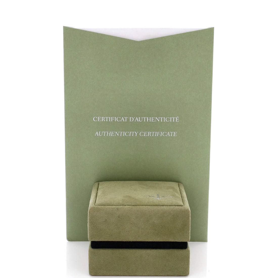 Van Cleef & Arpels Sweet Alhambra Butterfly Pendant Necklace 18K Yellow Gold and Mother of Pearl: This is the one you grab without thinking -- and it always works. Smart, sharp, and ready for whatever the week throws at it -- classic Van Cleef & Arpels thinking. Presented in 18k yellow gold constr