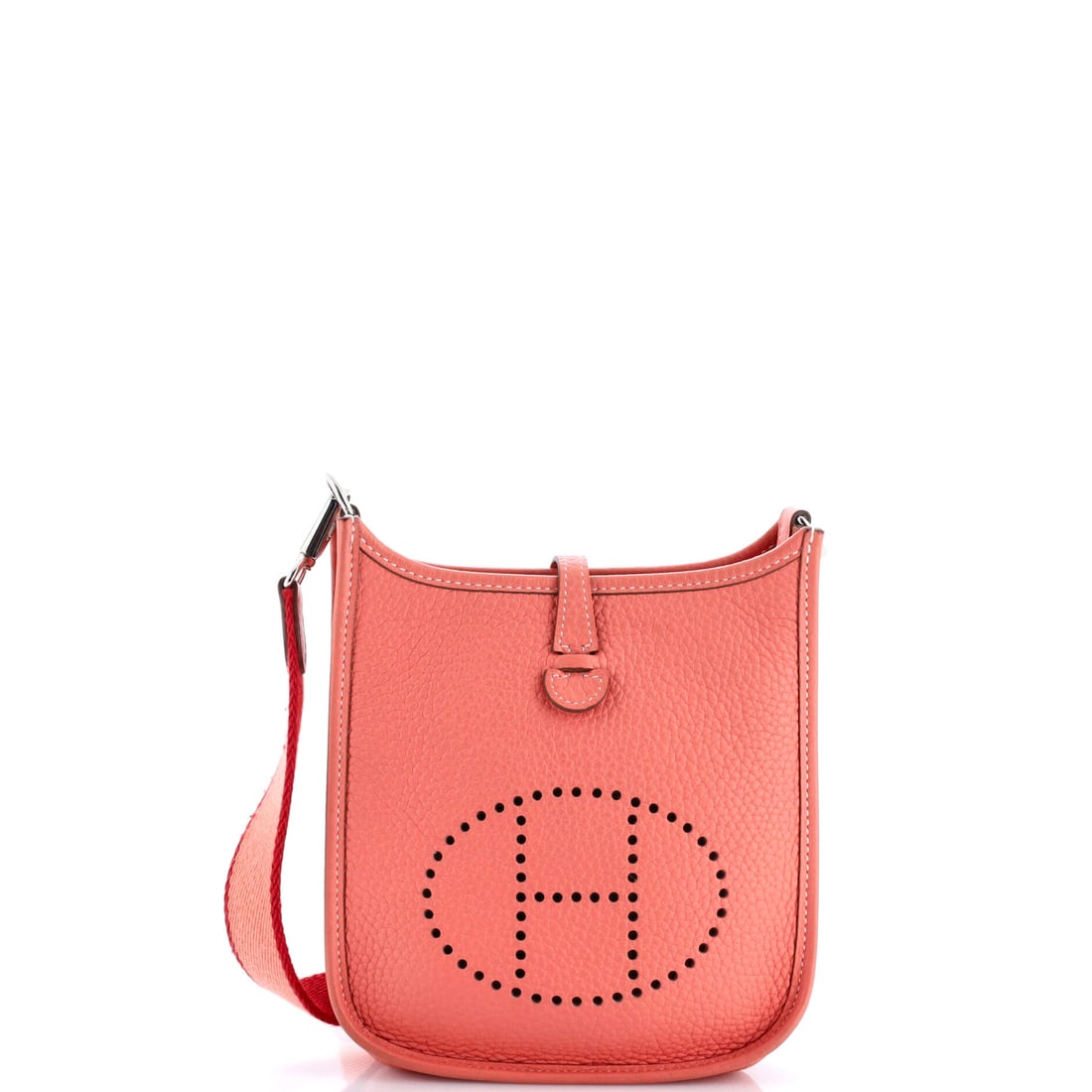 Hermes Evelyne Bag Gen III: An evolution of Hermes's pioneering heritage, this handbag speaks to generations of expertise. In signature coated canvas, this creation is distinguished by perfectly aligned seams. An investment in t