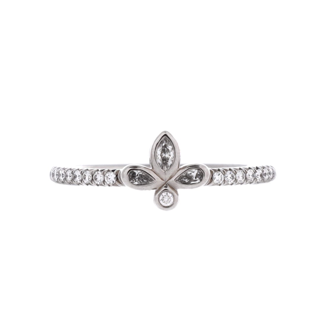 Tiffany & Co. Fleur de Lis Flower Ring: There is a certain authority in true couture heritage, and this Tiffany & Co. Fleur de Lis Flower Ring carries that lineage with ease. For the collector who understands that curation is a form of cult