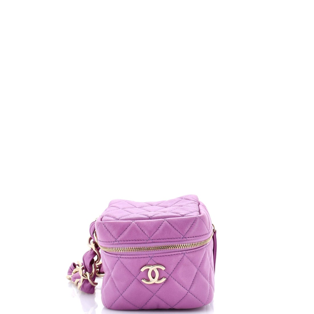 Chanel CC Cube Zip Clutch with Chain Handle: A study in poised practicality -- this Chanel CC Cube Zip Clutch with Chain Handle elevates without effort. A piece designed for the woman who makes plans, not excuses. Crafted for the long game -- st