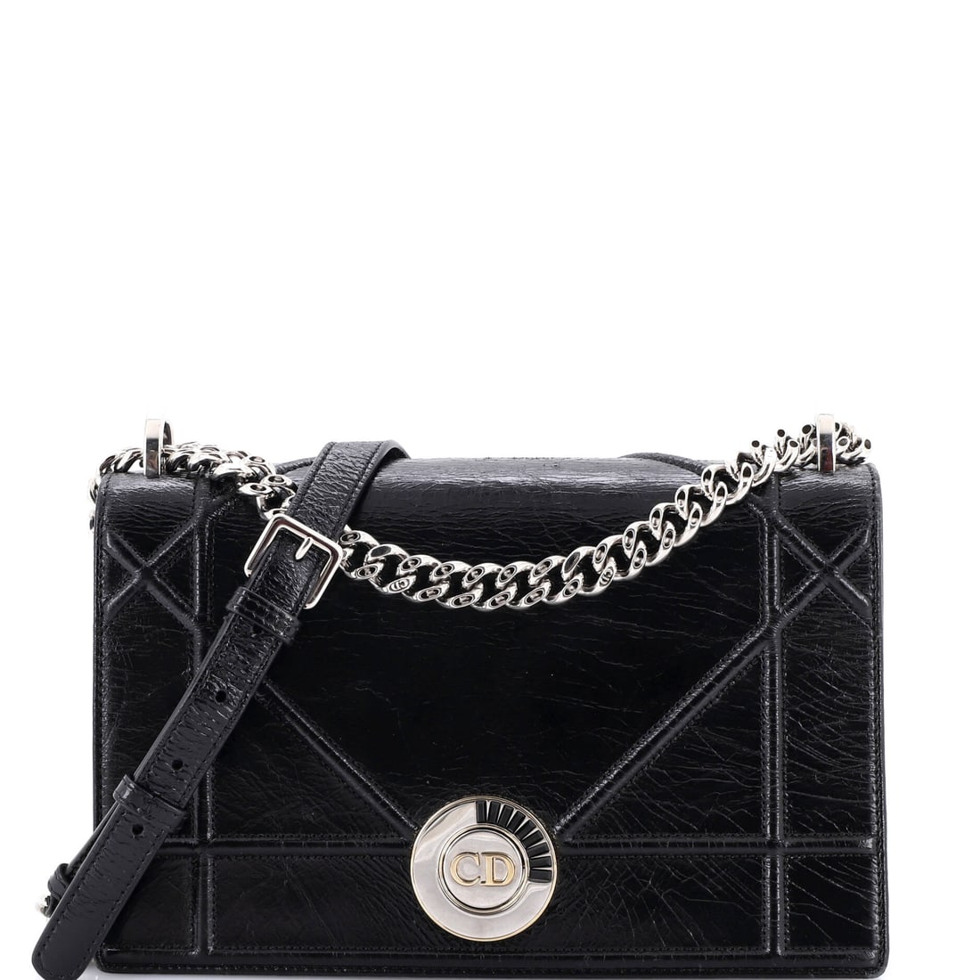 Christian Dior Diorama Clasp Flap Bag Crinkled Lambskin Medium: A Crinkled Lambskin Christian Dior Diorama Clasp Flap Bag that speaks to the kind of collector who values provenance over novelty. Presented in size Medium, rendered in Crinkled Lambskin. It accompani