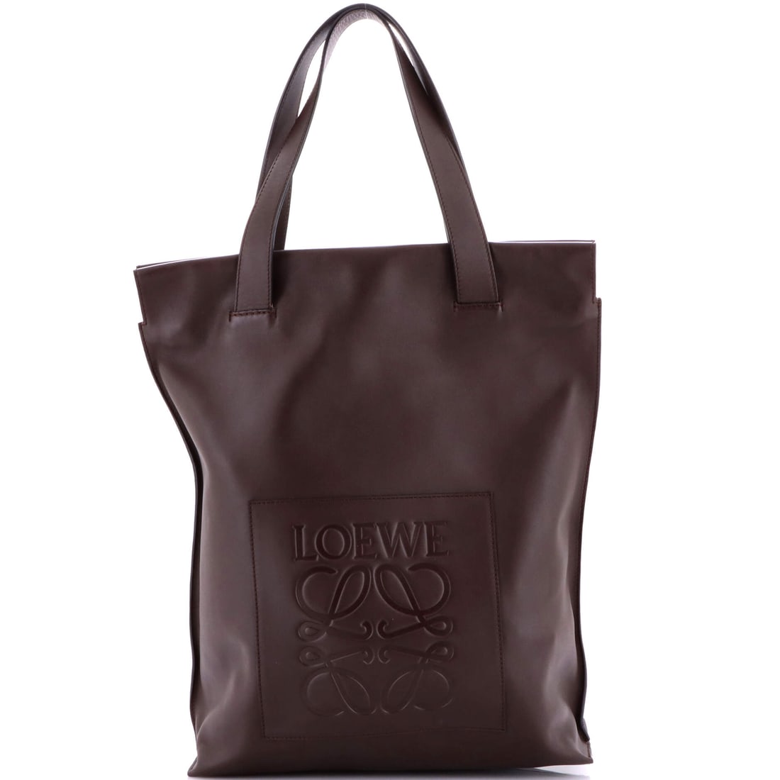 Loewe Shopper Tote, Leather, North South: Steeped in the history of its maison, the Loewe Shopper Tote in Leather (North South) reflects the kind of craftsmanship that needs no introduction. It pairs as comfortably with a tailored suit as wit
