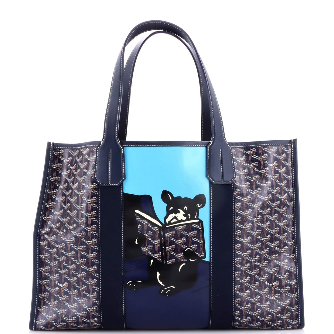 Goyard Villette Tote Printed Coated Canvas (MM): The Goyard Villette Tote in Printed Coated Canvas, in size MM sits at the most navigable scale in the family, neat enough for the day and generous enough to hold the daily essentials without strain. T