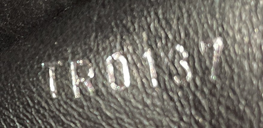 Louis Vuitton Capucines Bag Leather with Python (MM) - 8