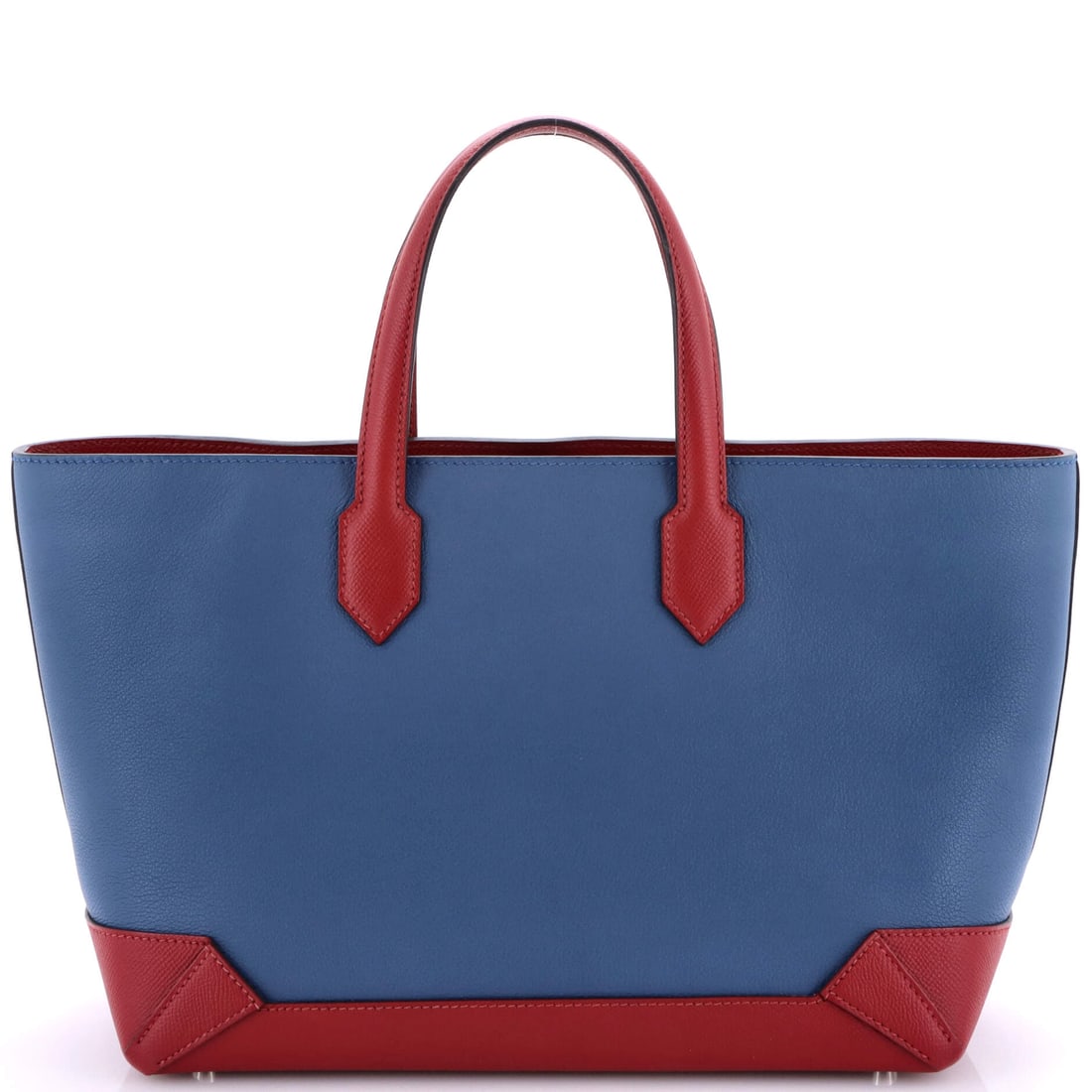Hermes Maxibox Cabas Evercolor with Epsom (30): The Hermes Maxibox Cabas in Evercolor with Epsom translates the model's architecture into a more saturated wardrobe register, in size 30. Epsom is the finely embossed, structured calfskin Hermes uses 