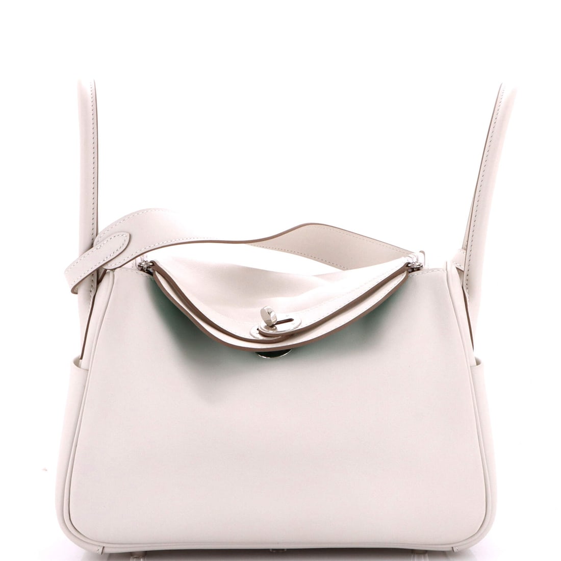Hermes Lindy Bag Verso Swift (26): The Hermes Lindy Bag in Verso Swift reads as object as much as accessory, sized to be carried as a deliberate styling choice rather than a default. Swift is Hermes's fine, smooth calfskin, light in th