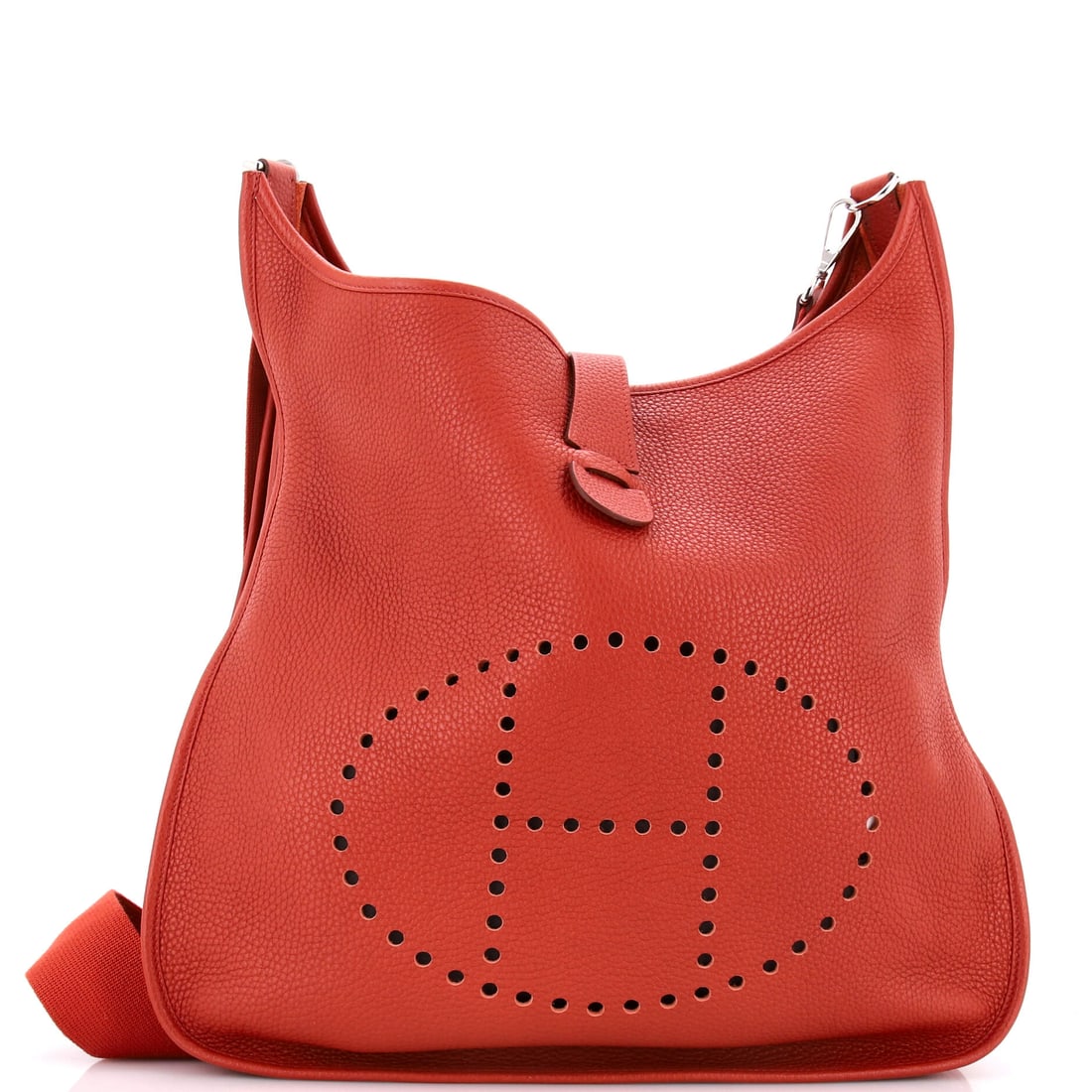 Hermes Evelyne Bag Gen III Clemence (TGM): The Hermes Evelyne Bag Gen III in Clemence is built to outlast the season it enters and the wardrobe it joins, in size TGM. Clemence is Hermes's softer pebbled calfskin, prized for the pillowed slouch