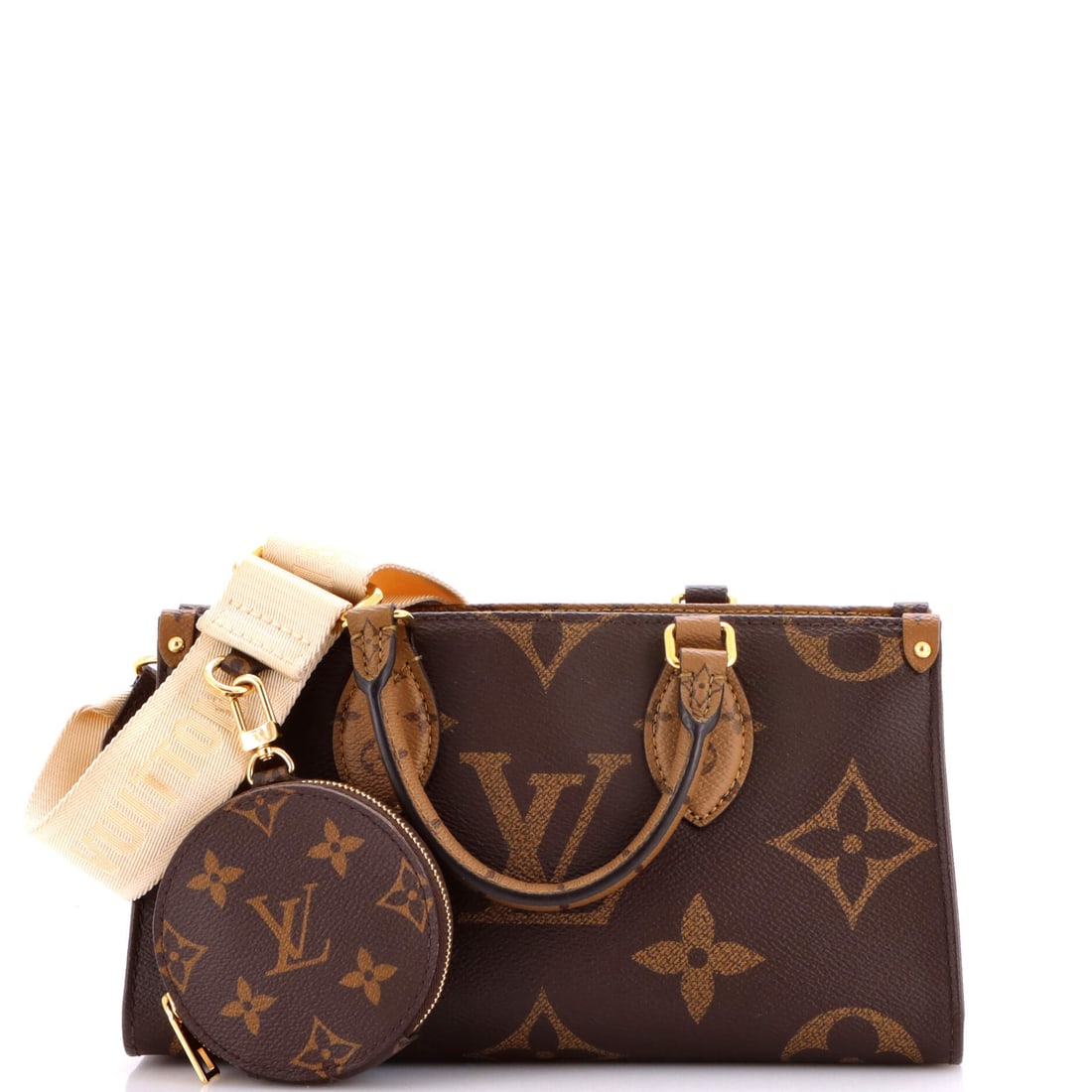 Louis Vuitton OnTheGo Tote Reverse Monogram Giant: Examined closely, the OnTheGo resolves around a single design idea: the open-tote architecture with twin handles top and shoulder, sized to carry a laptop and a paperback in the same compartment. The 