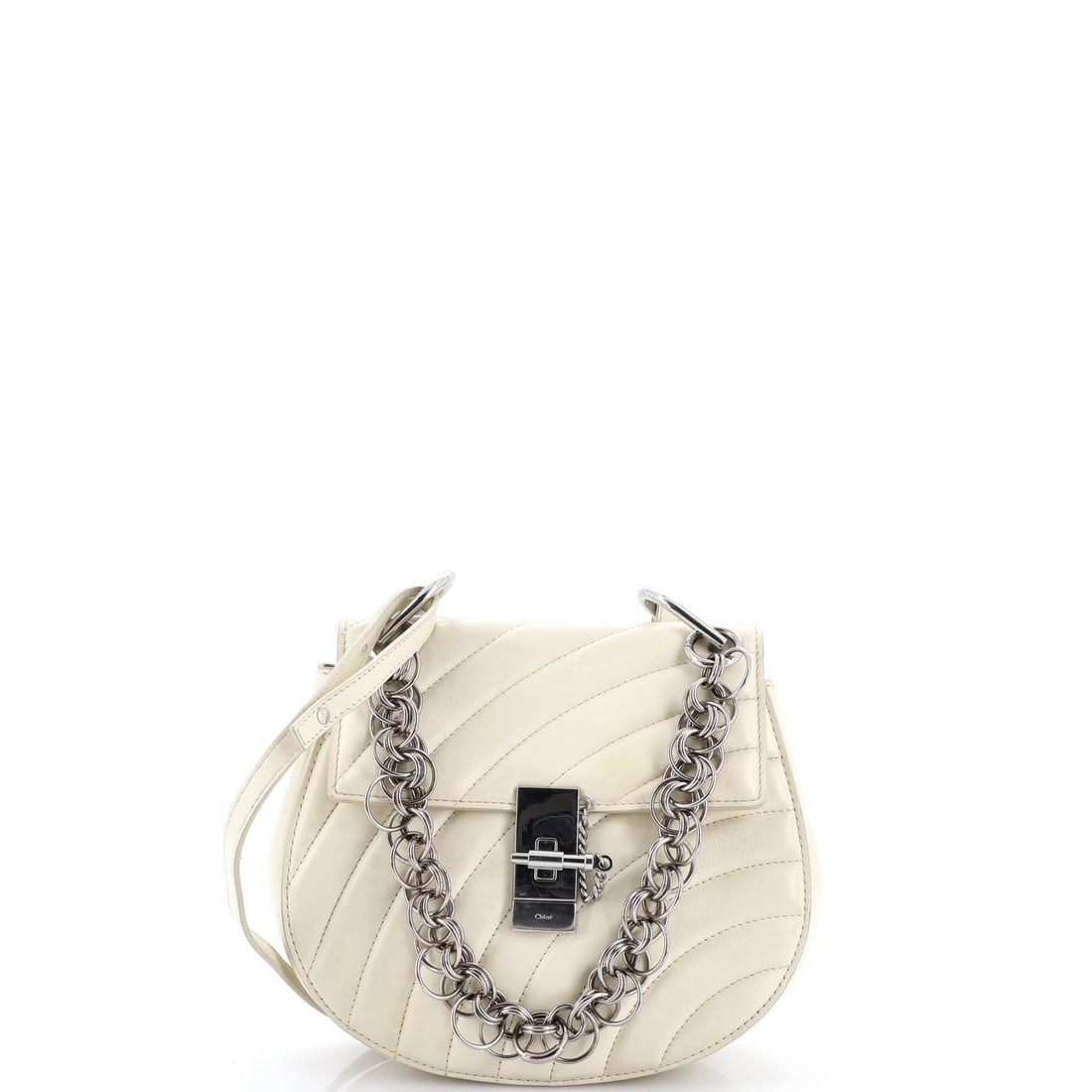 Chloe Drew Bijou Crossbody Bag Quilted Leather Small: Presented here, the Chloe Drew Bijou Crossbody Bag arrives with the proportions and stance that the house refined into a recognizable signature. The make is in Quilted Leather, a choice that gives the