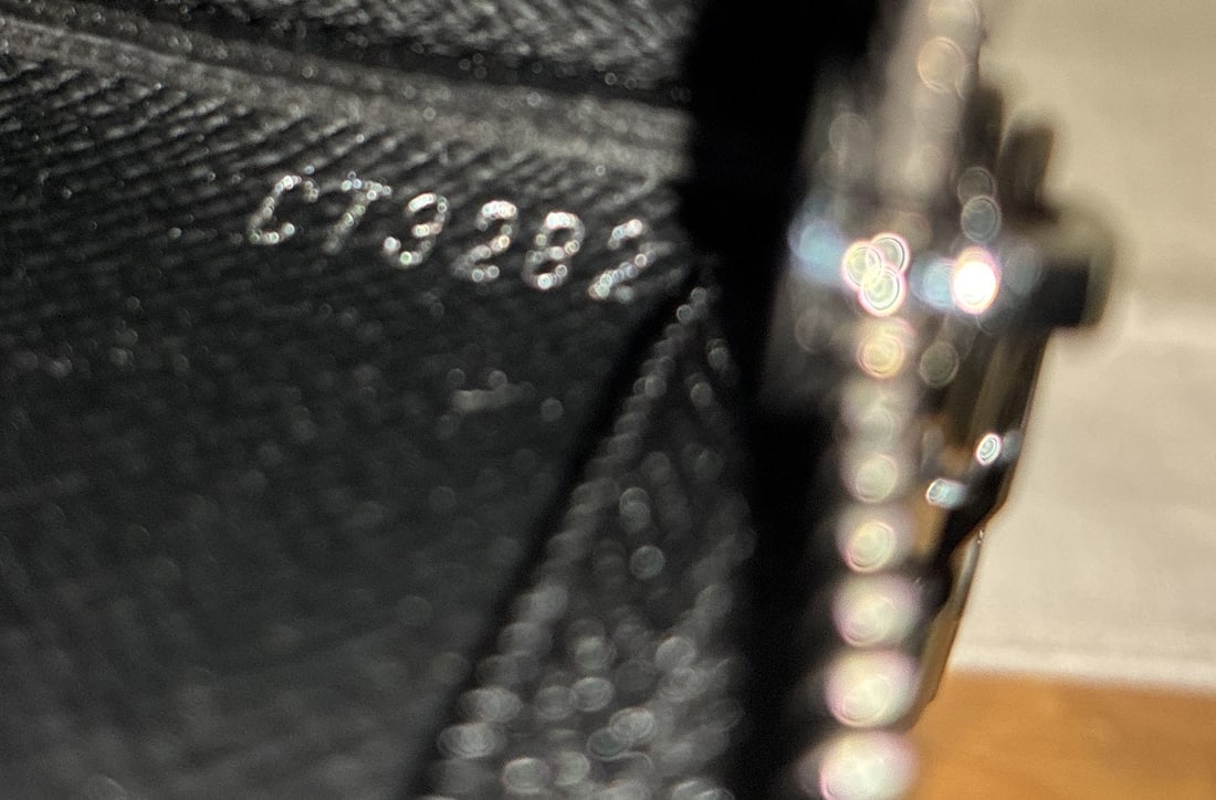 Louis Vuitton Key Pouch Reverse Monogram Eclipse Canvas - 5