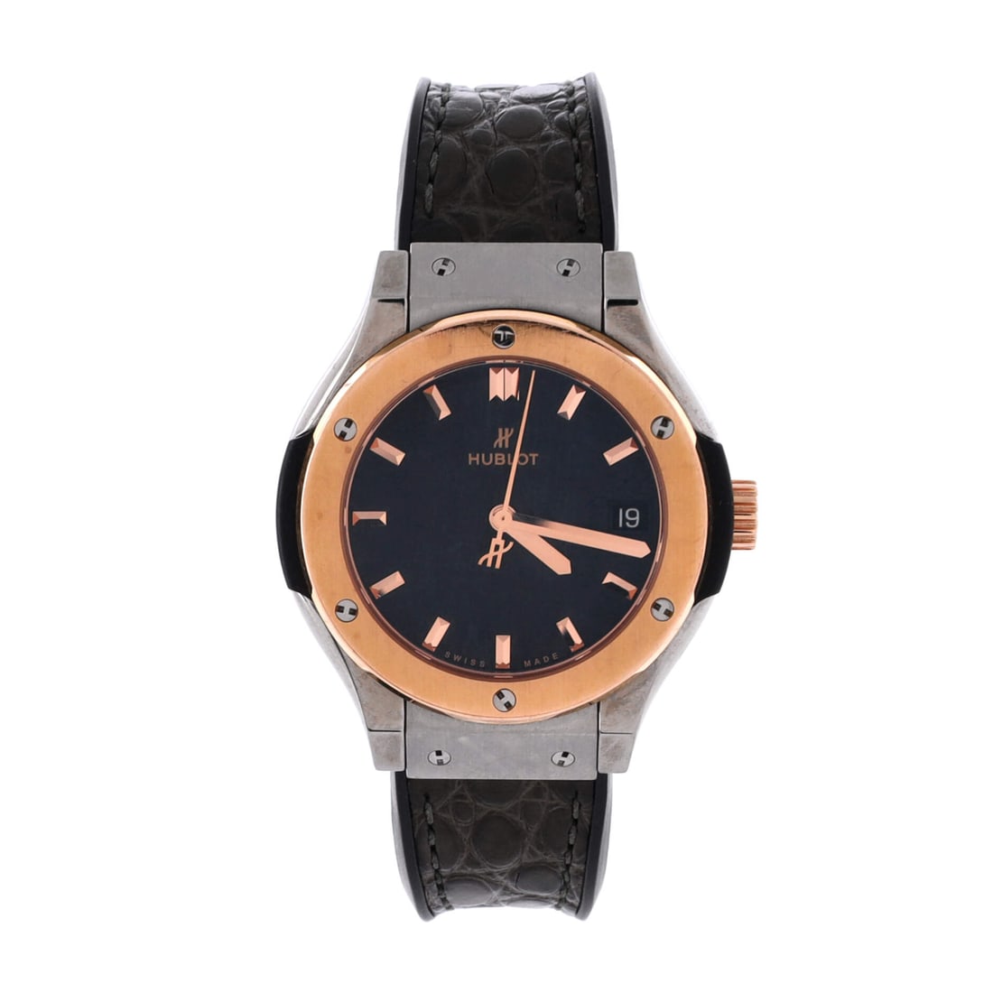 Hublot Classic Fusion Quartz Watch, Titanium with Rose Gold and Alligator, 33: A creation shaped by atelier memory and masterful hands, the Hublot Classic Fusion Quartz Watch in Titanium with Rose Gold and Alligator (33) embodies the quiet prestige of true luxury. For the collec