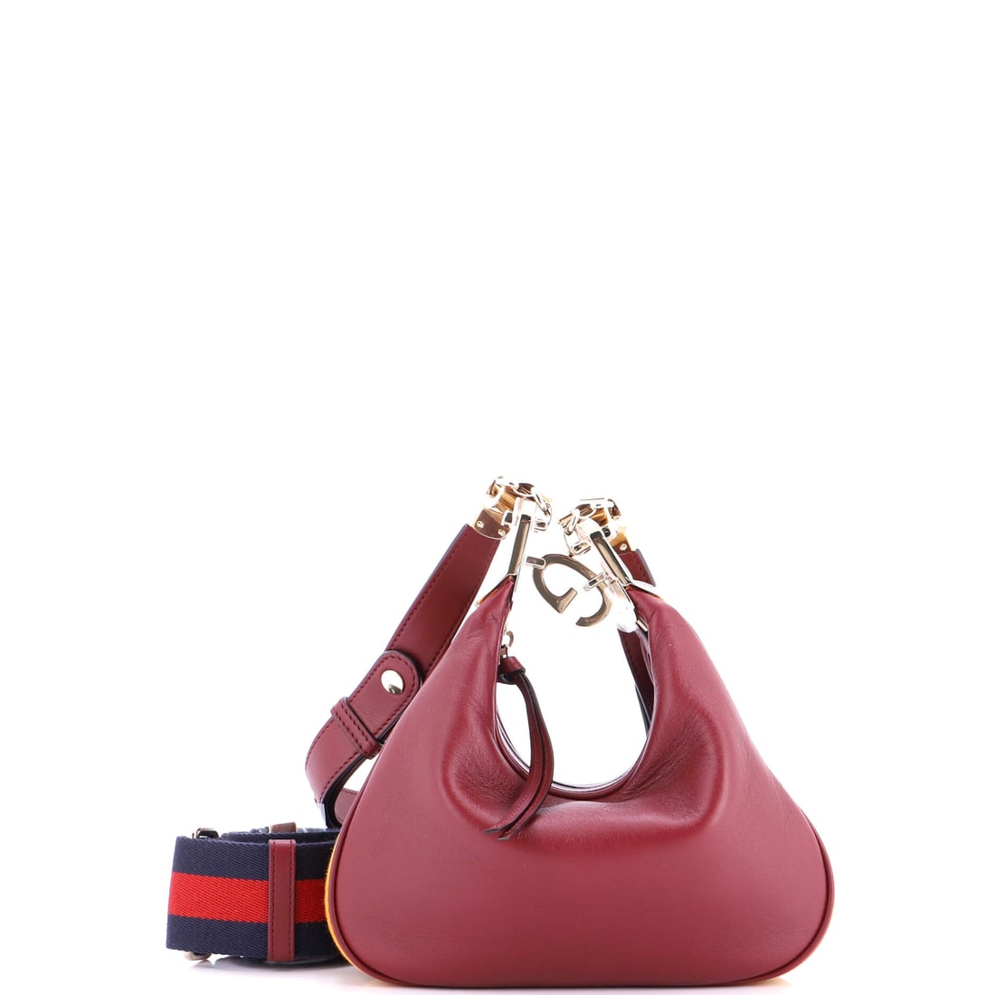 Gucci Attache Shoulder Bag Leather Small: The Leather on this Gucci Attache Shoulder Bag behaves the way only a house hide can, settling against the frame with the right amount of give. A clean, editorial red pulls the eye first, calibrated