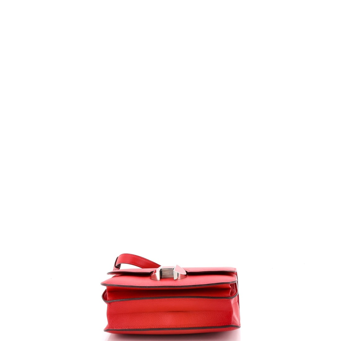 Christian Dior Caro Clutch with Chain Cannage Quilt Calfskin Small: The Christian Dior Caro Clutch with Chain reads as part of a continuing house conversation rather than a standalone moment. A luminous gray palette carries the read, finished in cannage, Dior's signat