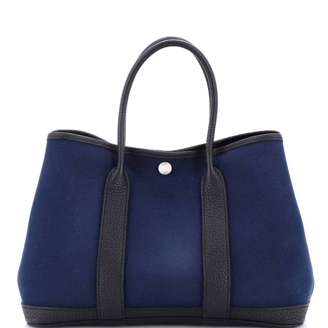 Christian Dior Dio(r)evolution Flap Bag Leather Medium: The Christian Dior Dio(r)evolution Flap Bag reads as part of a continuing house conversation rather than a standalone moment. A luminous black palette carries the read, sized to carry the color rather