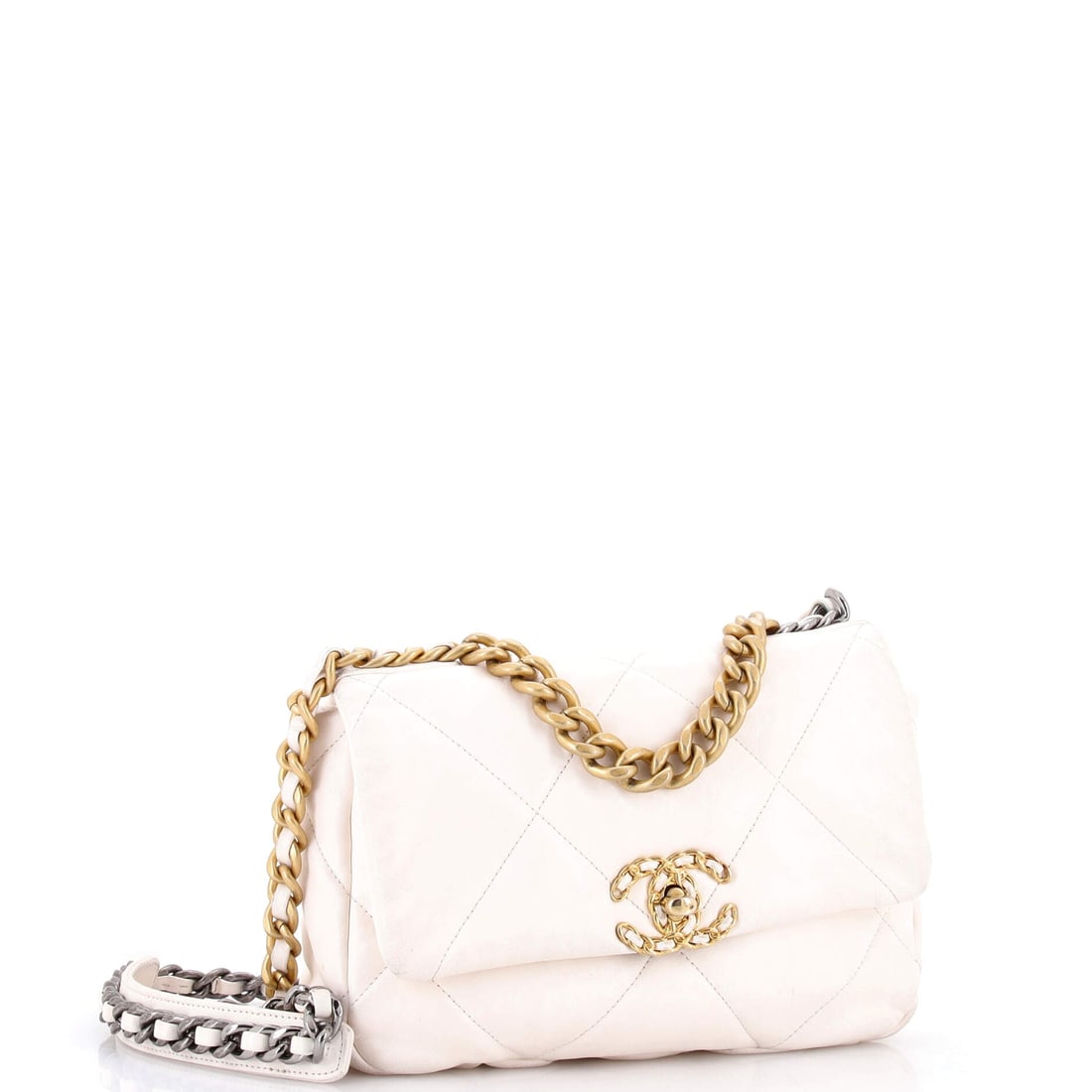 Louis Vuitton Twist Chain Wallet Epi Leather: Built around the Louis Vuitton Twist Chain Wallet outline, the shape carries the squared, settled posture the house returns to season after season. The black colorway sits richly across the surface, h