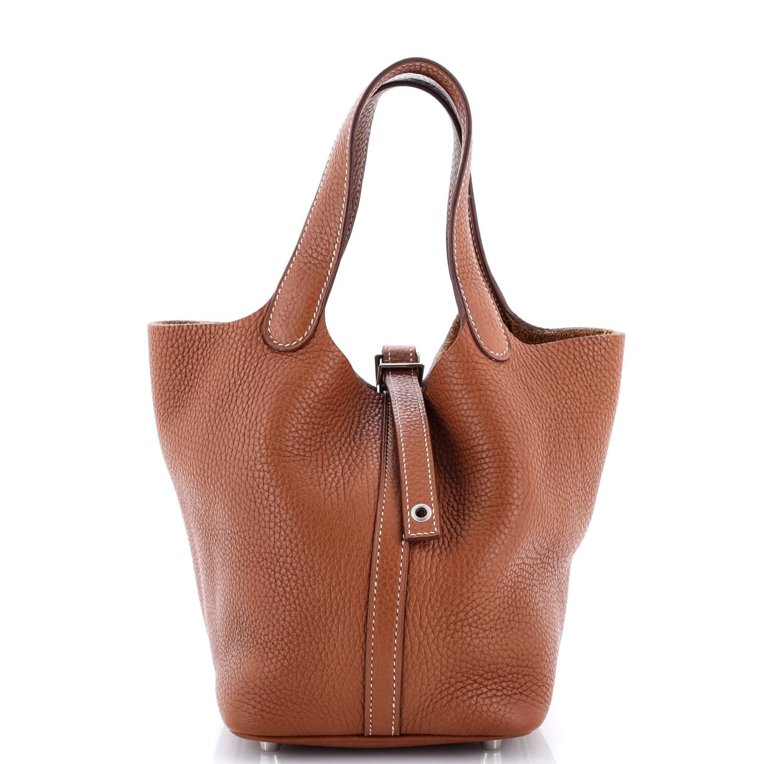 Prada Chain Flap Shoulder Bag Diagramme Quilted Leather Medium: Inside, the Chain Flap Shoulder Bag reveals the kind of Prada interior planning that earns its rotation: room for a wallet, a phone, a slim book. The blue, metallic treatment carries its own presence,