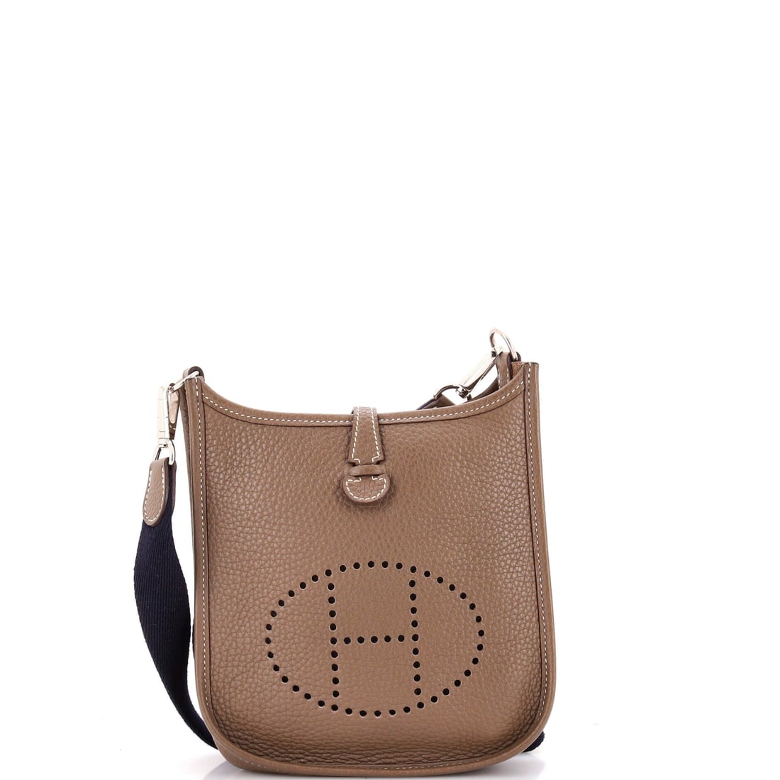 Prada Chain Flap Shoulder Bag Diagramme Quilted Leather Large: The Prada Chain Flap Shoulder Bag earns its weight when carried, the kind of bag that disappears into the silhouette rather than fighting it. The black colorway sits richly across the surface, holding