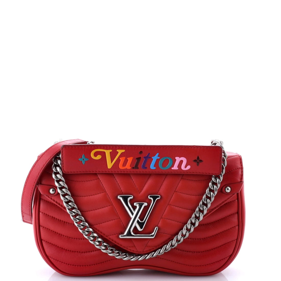 Louis Vuitton New Wave Chain Bag Quilted Leather MM: Louis Vuitton's New Wave Chain Bag arrives in its working size, the cut that handles the day without flexing the silhouette. A clean, editorial red pulls the eye first, calibrated to read editorial in