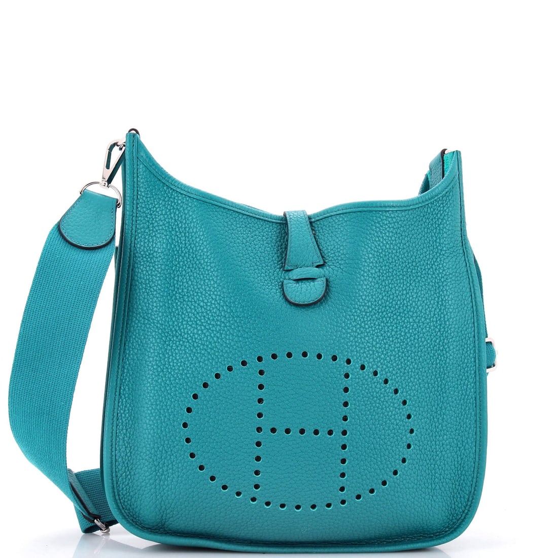 Hermes Evelyne Bag Gen III Clemence PM: Cut to the Hermes Evelyne Bag Gen III silhouette that the maison has refined across seasons, this example holds its shape with the assurance of a piece built to be looked at as well as used. The body 