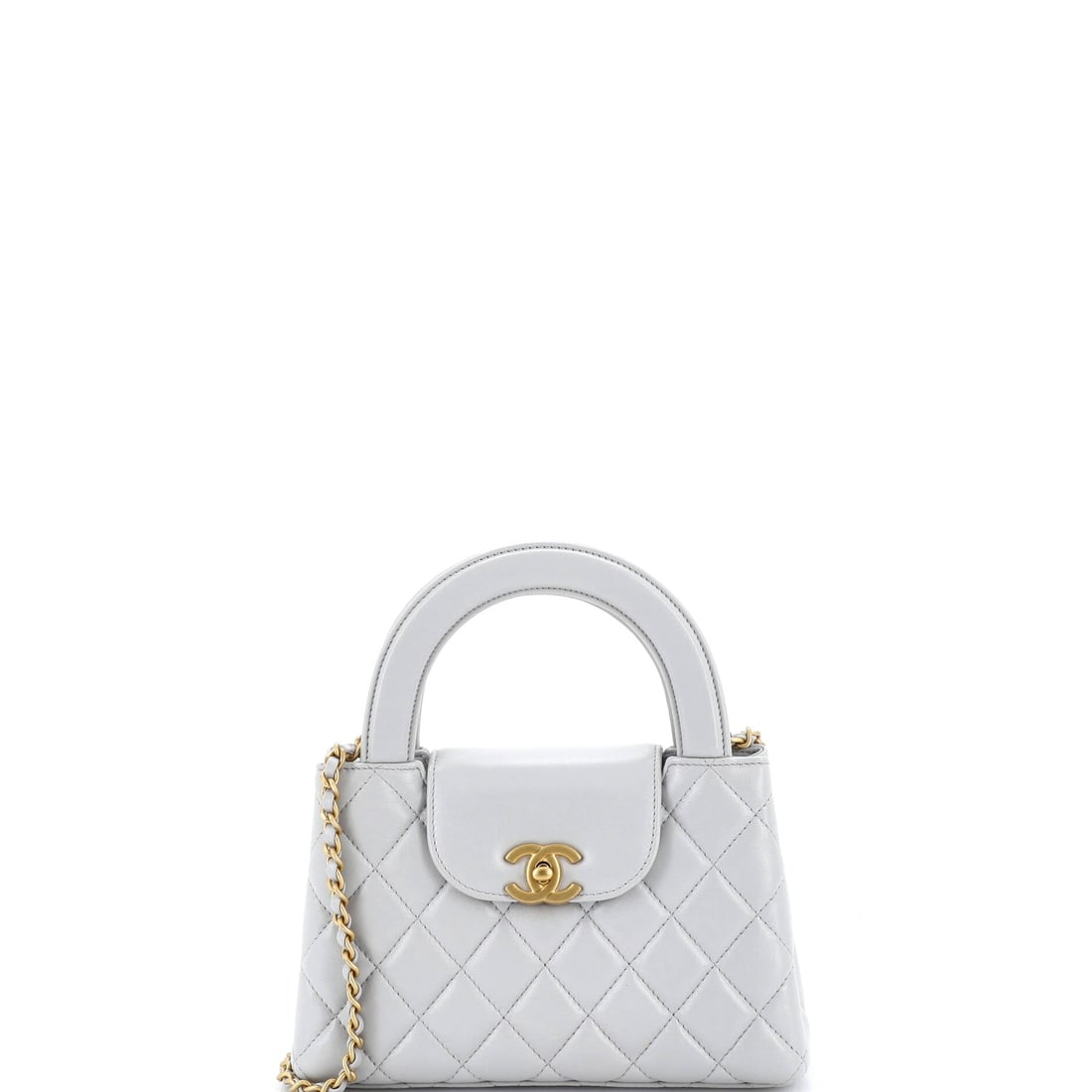 Hermes Evelyne Bag Gen III Maurice TPM: At the surface, the Hermes Evelyne Bag Gen III relies on Maurice, a heavily grained calfskin with a pronounced pebbled texture, the leather choice doing the work of the design. Hand-finishing shows in