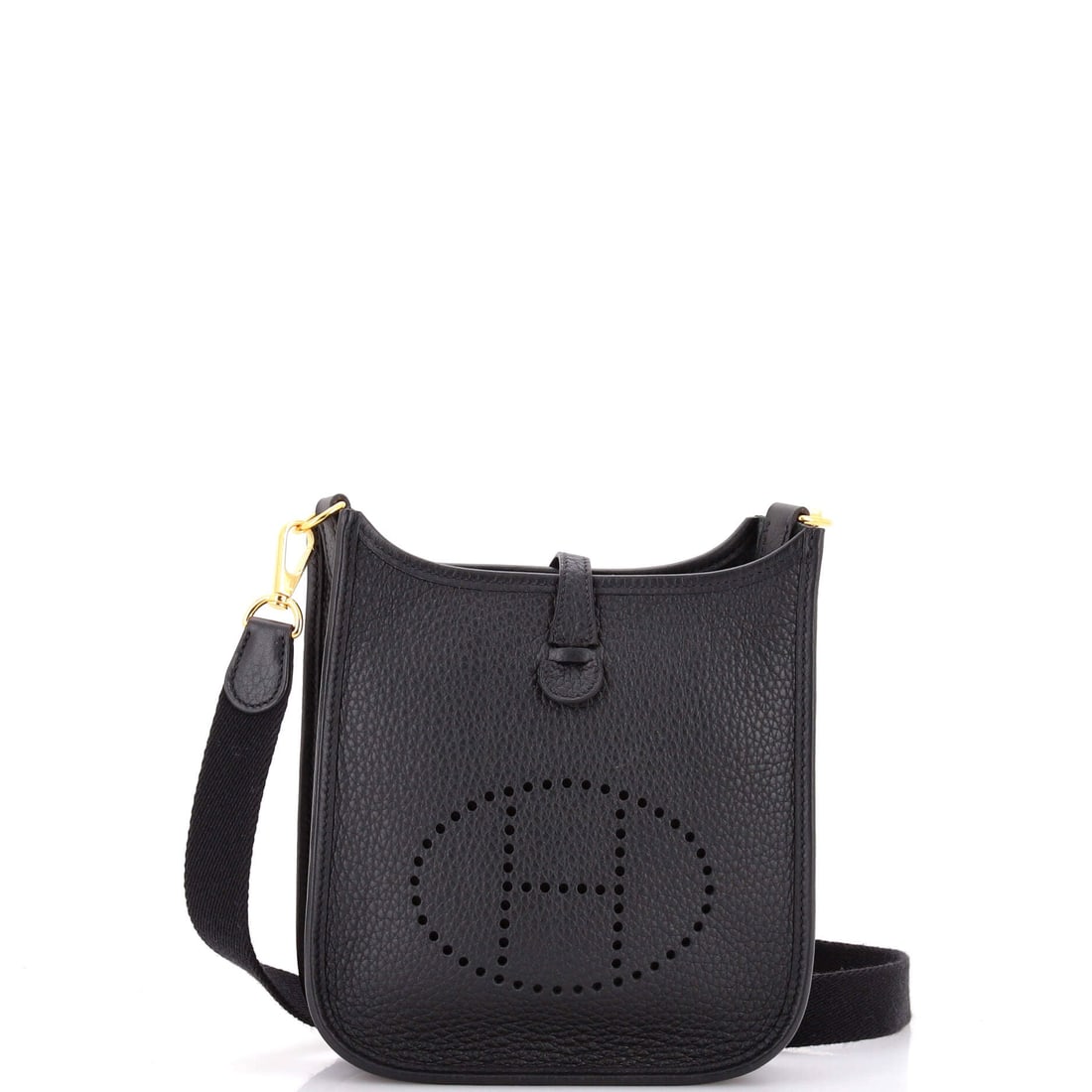 Hermes Evelyne Bag Gen III Clemence TPM: Pull the Hermes Evelyne Bag Gen III open and the interior reads as quiet and capable, with pockets placed for the way bags are actually used. Finished in Clemence, a supple grained calfskin that softe