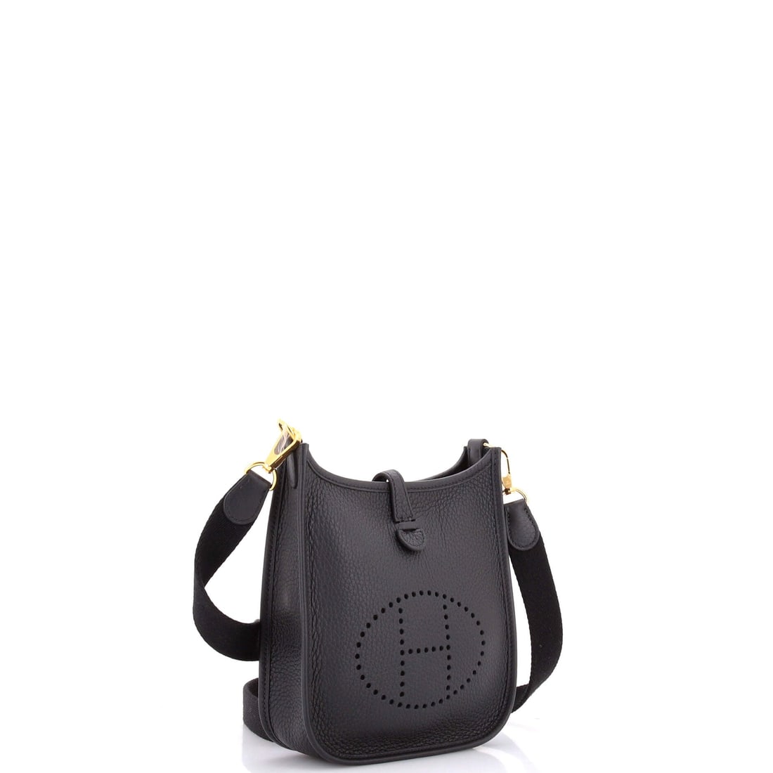 Hermes Evelyne Bag Gen III Clemence TPM: The Hermes Evelyne Bag Gen III arrives as a refined entry in the maison's ongoing handbag conversation, picking up cues from earlier silhouettes while reading thoroughly current. Worked in Clemence,