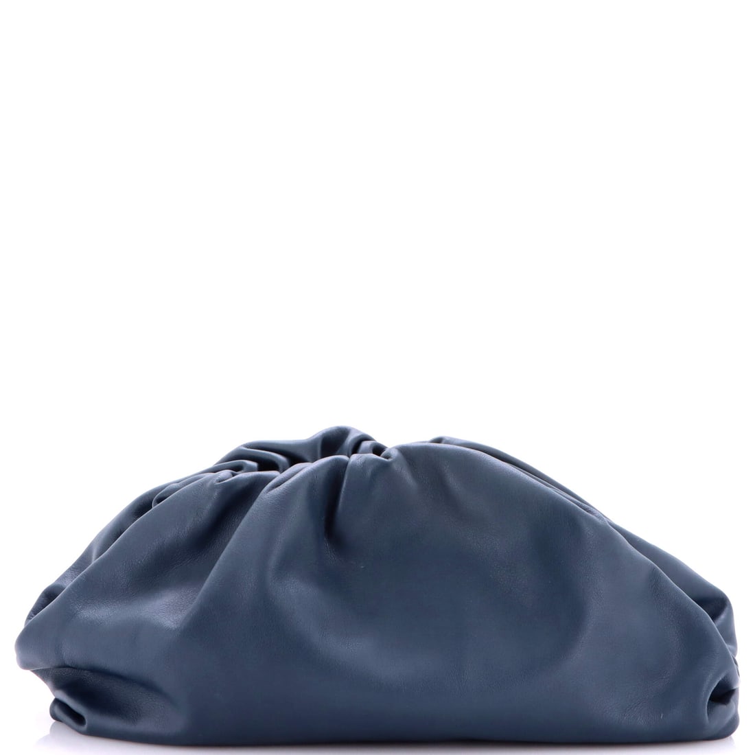 Bottega Veneta The Pouch Leather Blue: A Bottega Veneta The Pouch in blue leather. It measures approximately 8 x 15 x 6 inches. Offered with the confidence of Maison de Beaubigonne's authenticity guarantee. A practical scale paired with a 