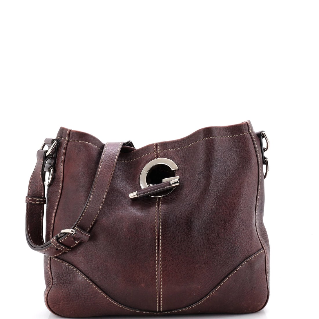 Gucci Charlotte Shoulder Bag Leather Brown: The Gucci Charlotte Shoulder Bag in brown leather. The piece measures roughly 11 x 12.5 x 3.5 inches. Maison de Beaubigonne stands behind the authenticity of this piece. The shape and scale give bidde
