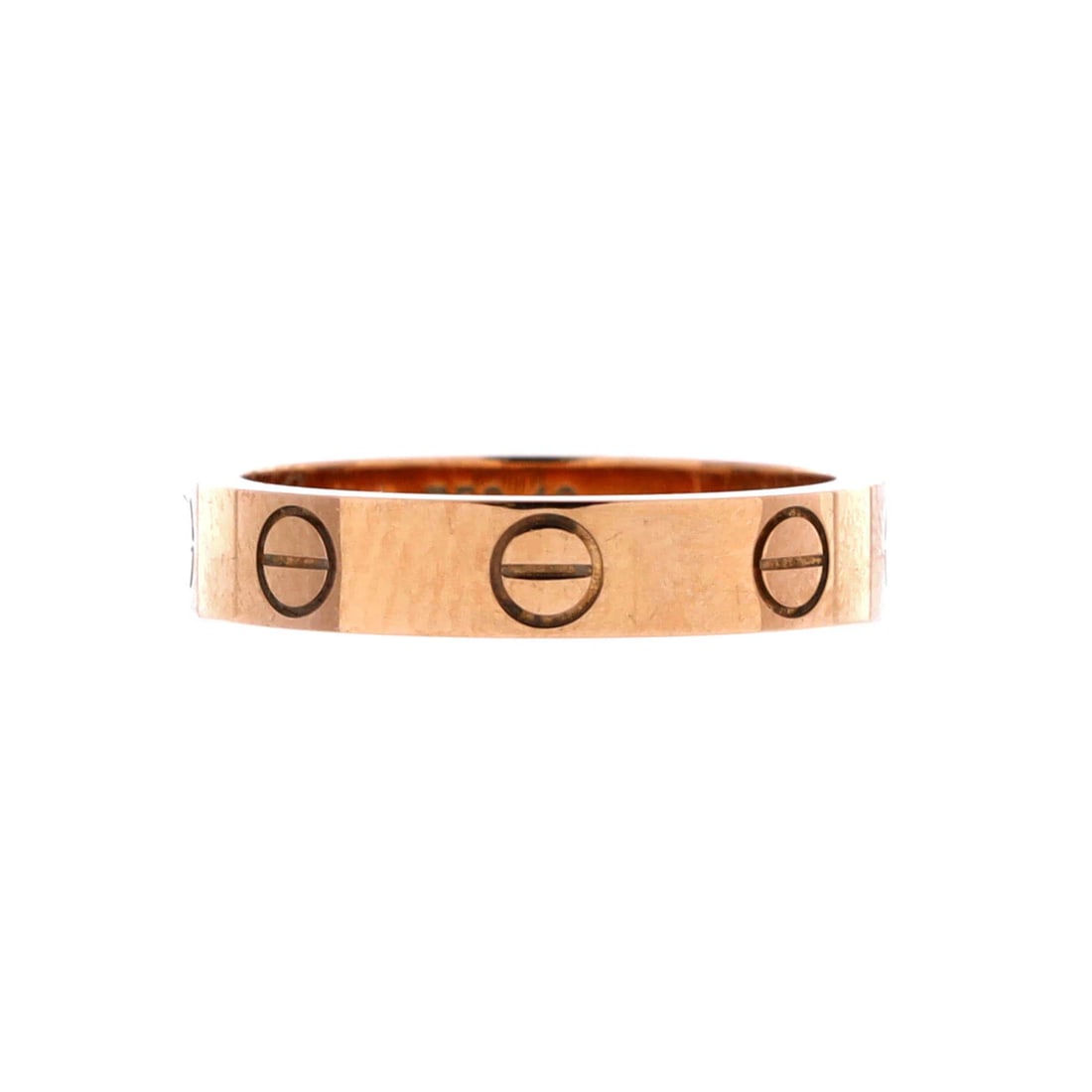 Cartier Love Wedding Band Ring 18K Rose Gold 4.75-49: Built in 18K rose gold, this Cartier Love ring reads clearly at a glance. Worked in rose gold, the metal gives the design a specific tone. It is offered in size US 4.75 / EU 49, so fit can be judged