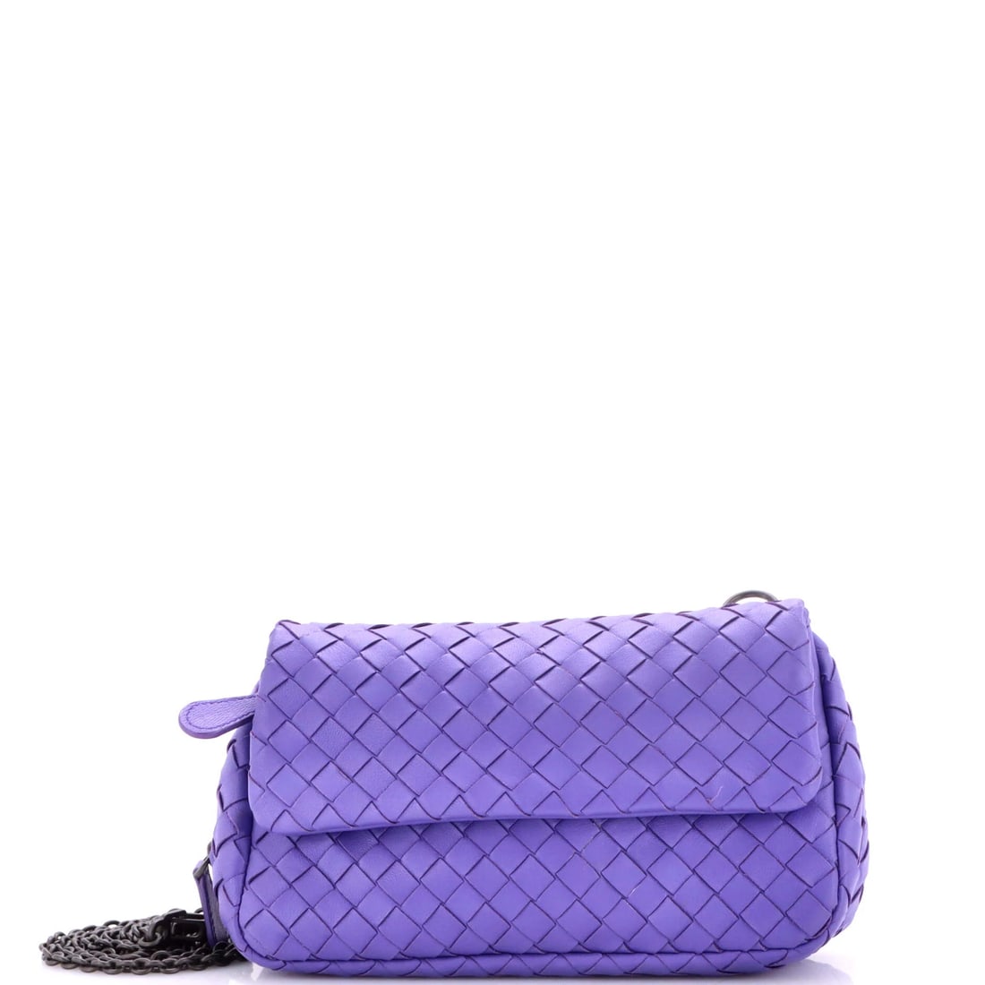 Louis Vuitton Keepall Bag Monogram Canvas 55: This Louis Vuitton Keepall travel bag carries the house's design language without excess. It measures approximately 22 x 12 x 9 in. Authenticity comes guaranteed, as with every Maison de Beaubigonne l
