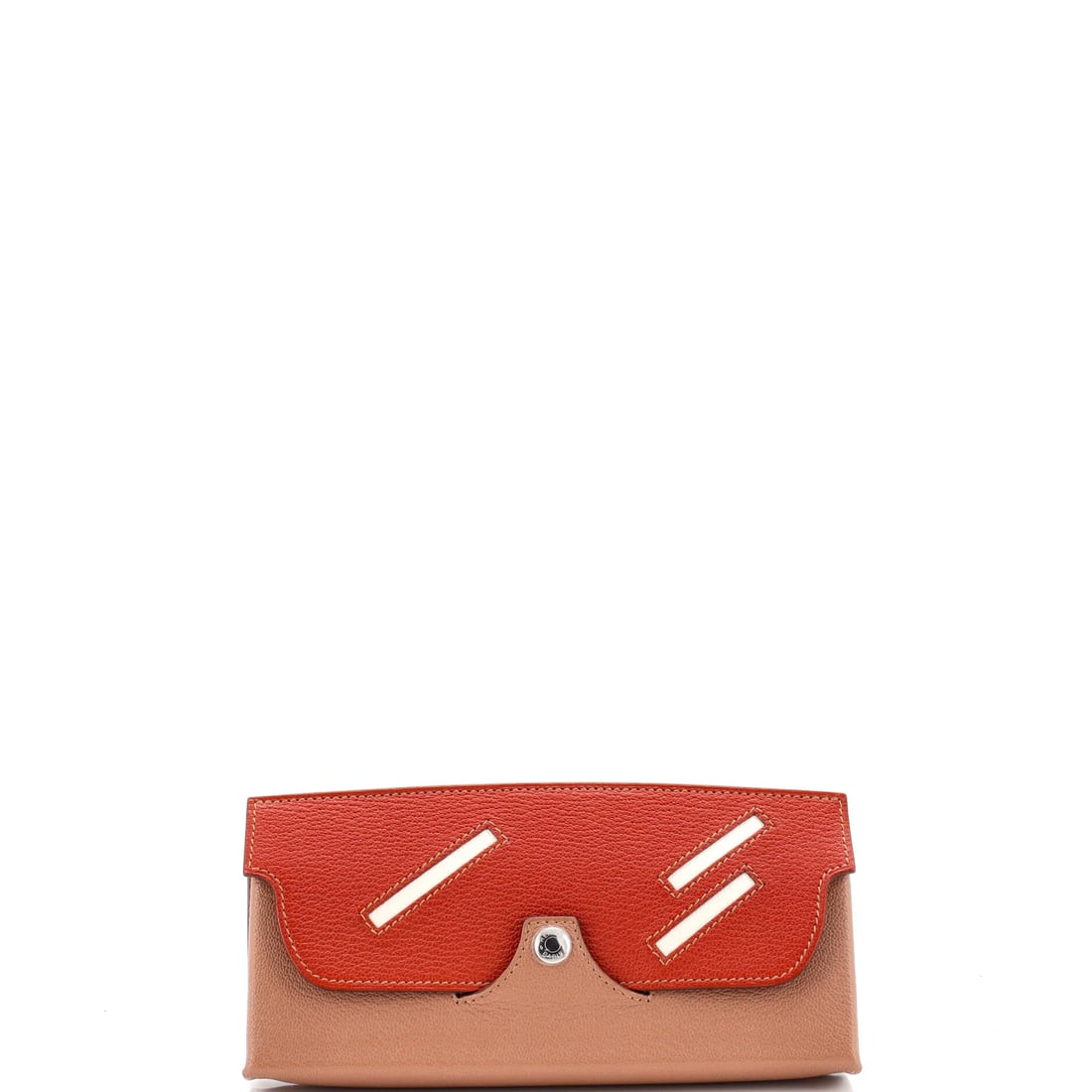 Louis Vuitton Pochette Metis Monogram Canvas: Monogram coated canvas gives this Louis Vuitton Pochette Metis piece its surface character. Within the house's range, the Pochette Metis is valued for its structured flap and compact frame. It