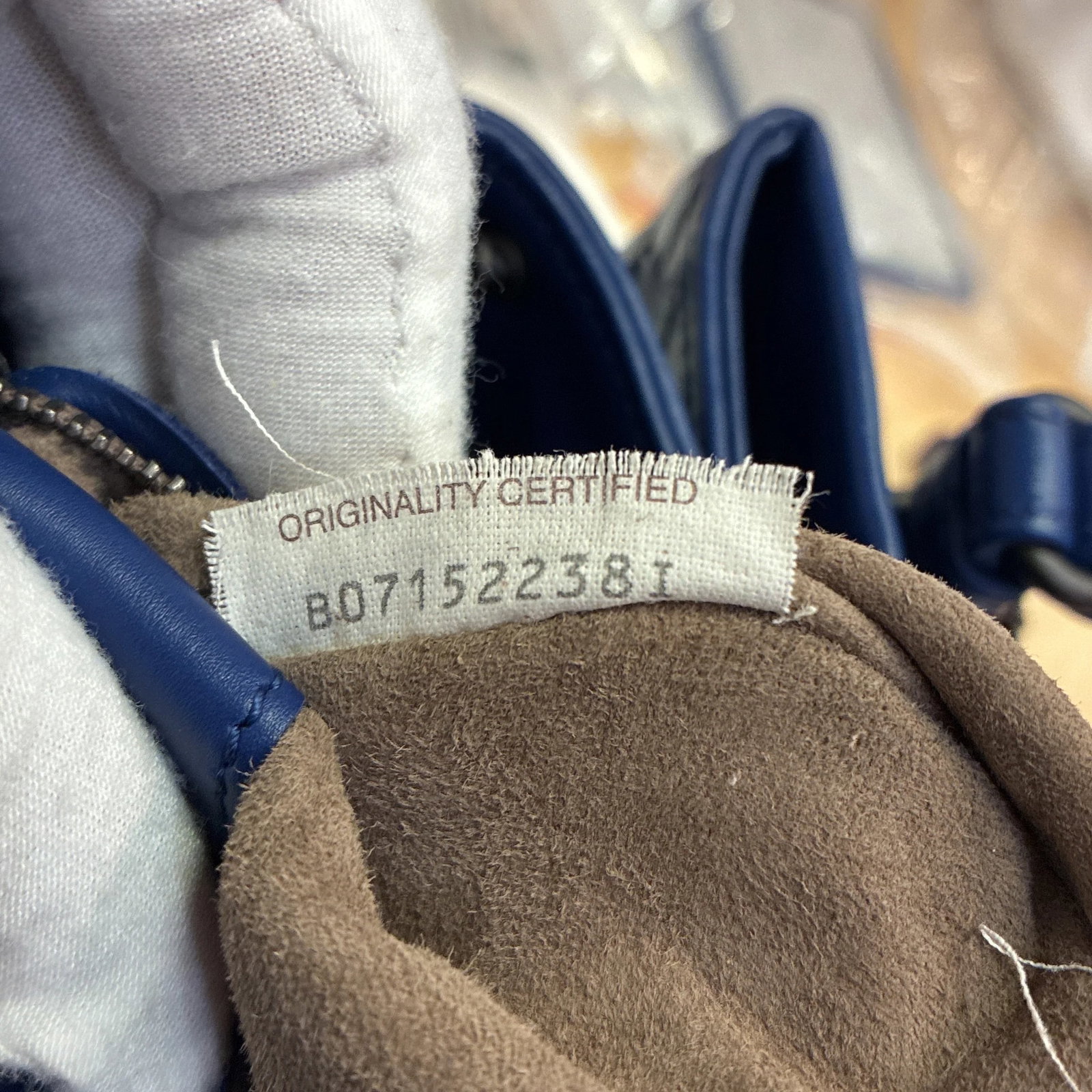 Louis Vuitton Pochette Metis Monogram Canvas - 8