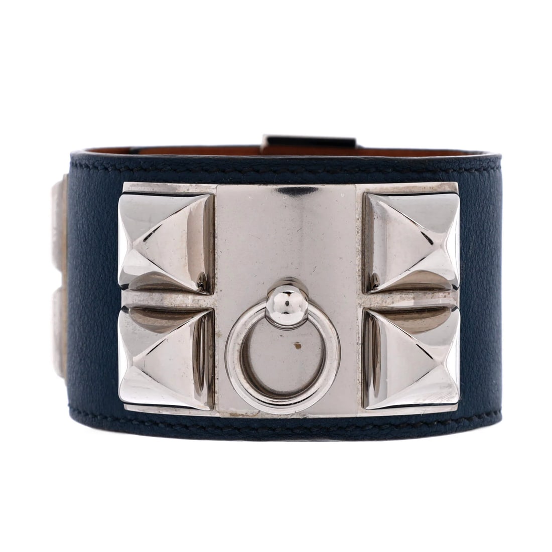 Van Cleef & Arpels Perlee Ring 18K Rose Gold Small: The Van Cleef & Arpels Perlee ring needs little introduction among collectors. 18K rose gold forms the body. It is offered in size US 7.25 / EU 55, so fit can be judged before bidding. Collectors know