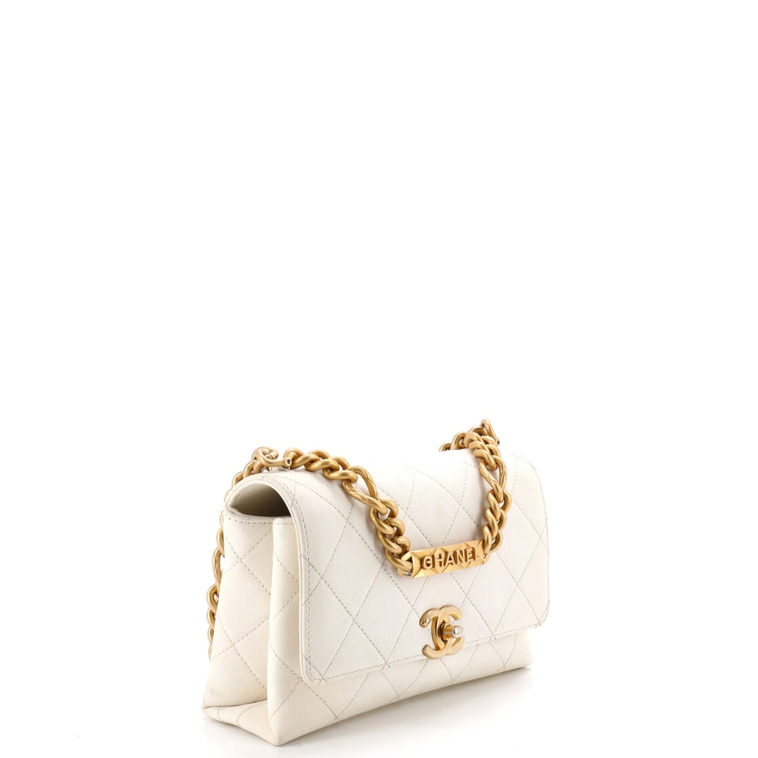 Chanel Reissue 2.55 Flap Bag Quilted Aged Calfskin 224: The Chanel Reissue 2.55 Flap Bag Aged 224 sets the tone for this lot with a shape collectors recognize instantly, rendered in quilted calfskin leather. At approximately 5 by 7.5 by 3 inch, the scale i