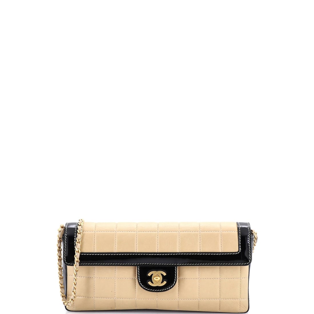 Chanel Chocolate Bar Flap Bag Quilted Lambskin with Patent: Chanel Chocolate Bar Flap Bag. A structured day bag that keeps its shape. Offered in Grade C - Very Good condition. Maison de Beaubigonne authenticity guaranteed.