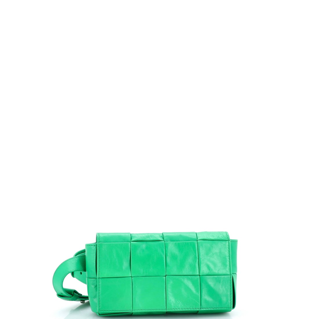 Bottega Veneta Cassette Belt Bag Maxi Intrecciato Leather: Maxi Intrecciato leather, on a Bottega Veneta Cassette Belt Bag. Soft to the touch and sharply squared, it balances comfort against a clean line. Footprint is 7"W x 4"H x 2.5"D, 14" strap drop. Hands-