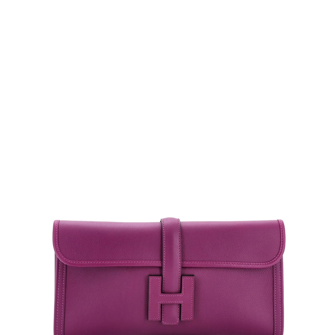Hermes Jige Elan Clutch Evercolor: A Hermes Jige Elan Clutch in Evercolor. A slim pouch for daily essentials. It carries at 11"W x 6"H x 1"D. In Grade B - Excellent condition. Maison de Beaubigonne authenticity guaranteed.