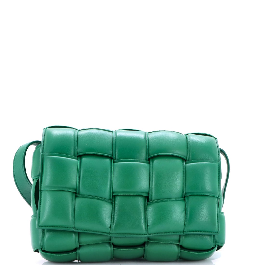 Bottega Veneta Cassette Crossbody Bag Padded Maxi Intrecciato Leather: Padded maxi Intrecciato is the version of the weave with air in it - thick, puffed strips that give the Cassette its cushioned face. Small measures 9"W x 5"H x 2"D, with a 17.5" strap for shoulder car