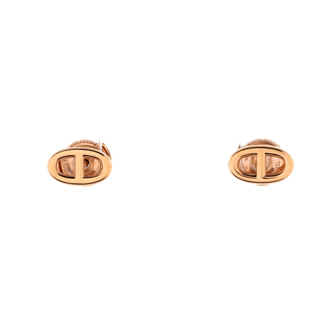Hermes Farandole Stud Earrings 18K Rose Gold: Stud posts hold these Farandole links flat to the lobe, which is what makes a chain motif wearable at this scale. The design measures 9.50 mm wide and 5.60 mm long, small for constant wear and still