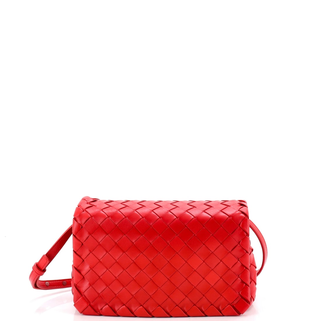 Bottega Veneta Convertible Flap Shoulder Bag Intrecciato Nappa: Intrecciato nappa in this weight puts the bag somewhere between clutch and shoulder piece, which is precisely what a convertible strap is for. Its footprint is 9 in wide x 5 in high x 3 in deep, and a