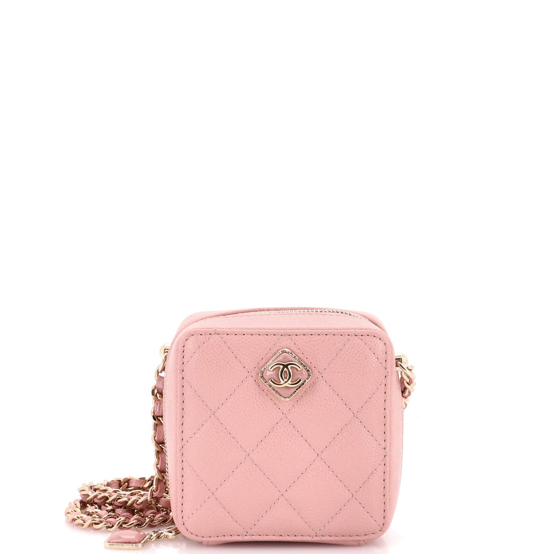 Chanel Diamond CC Zip Crossbody Quilted Caviar: Scale here is deliberate: 4 in wide, 4 in high and 2 in deep, a bag drawn around a phone, keys and a lipstick. Grade B - Excellent on the Maison scale. Caviar leather keeps the quilting sharp on a bod