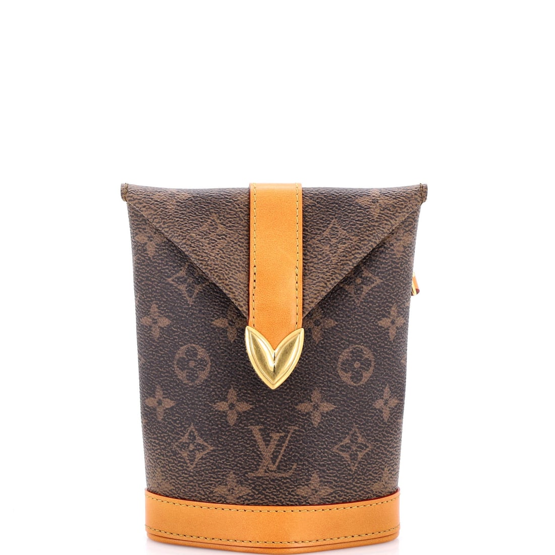 Louis Vuitton Envelope Pouch Monogram Dust Leather: Essentials only is the remit here, a pouch 5 in wide x 7 in high x 3 in deep that stands upright with no flop in the sides. Its strap travels across a 13-23 in strap drop, hanging short at the shoulde