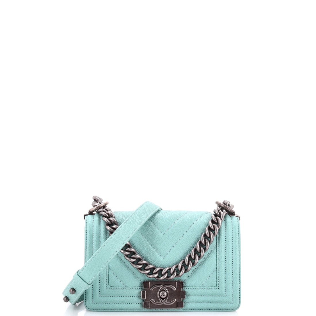 Chanel Boy Flap Bag Chevron Caviar: Small Boys in caviar hold their shape better than most compact flaps, and this one keeps a crisp 8 by 5 inch rectangle over a 3 inch base. Chevron lines run diagonally across the grain. The 21 inch st