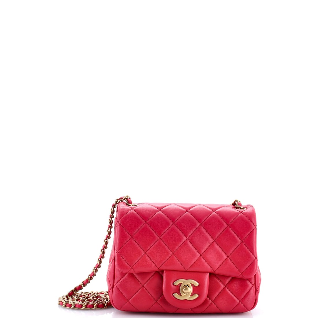 Chanel Pearl Crush Square Flap Bag Quilted Lambskin: Seven inches wide is the largest square Crush in this group, and the extra width shows most in the quilt count across the flap. With three inches of depth it moves from evening piece toward a genuine 